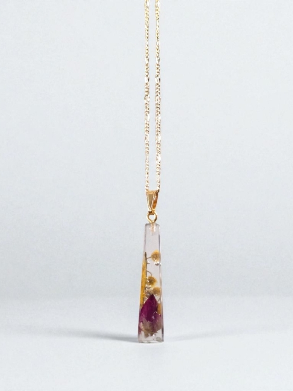 NWT Handmade Gold Figaro Chain UV Resin Pendant Necklace - Real Dried Florals